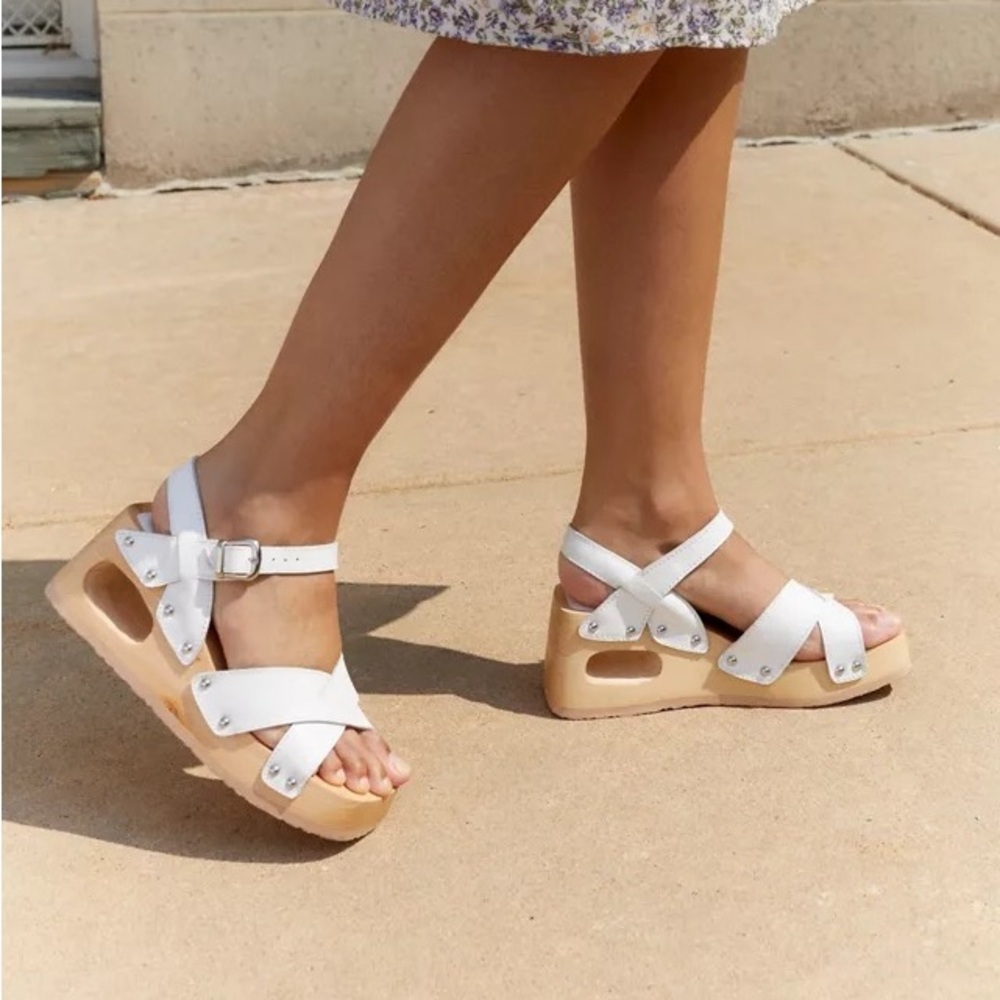 Jeffrey Campbell Oceana Platform Sandal Never Worn